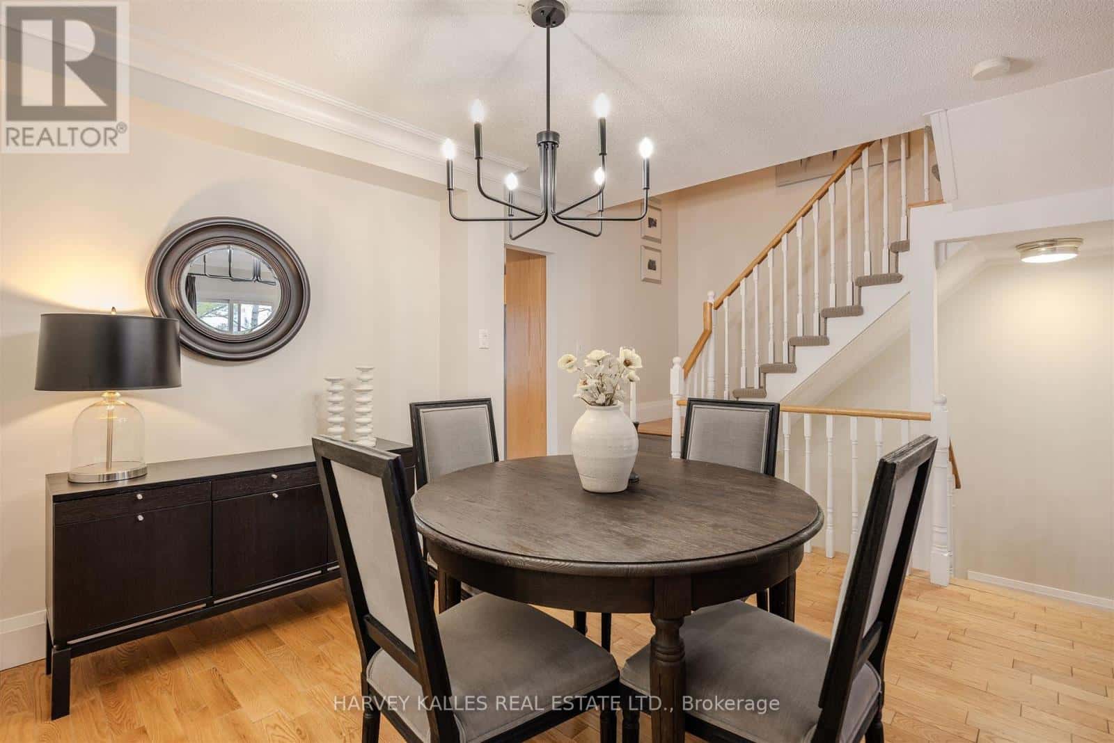 Mississauga (Clarkson) — Mississauga (Clarkson) - Photo 5 of 47