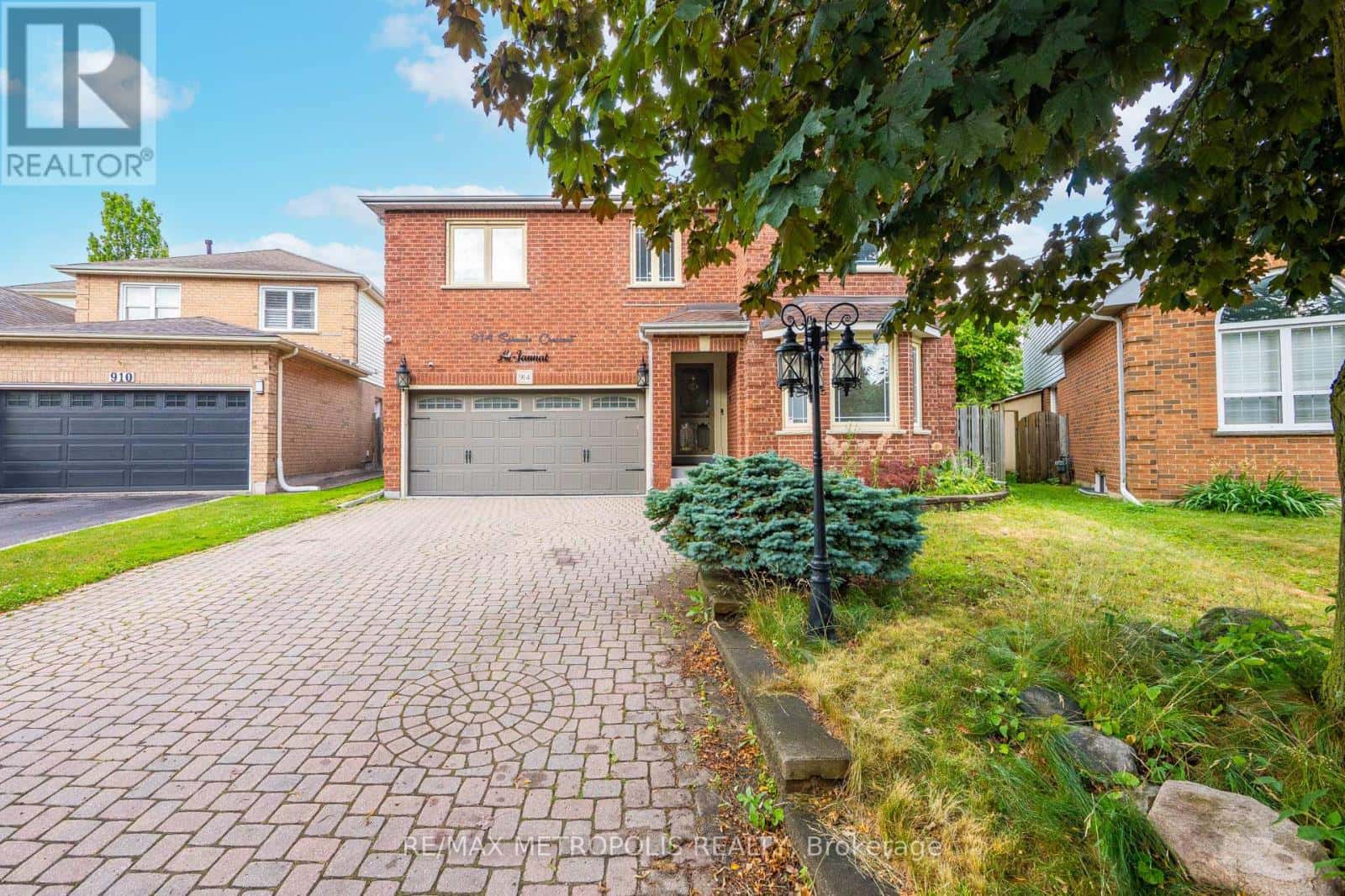 914 SPROULE CRESCENT — Oshawa (Pinecrest), Ontario - Photo 4 of 50