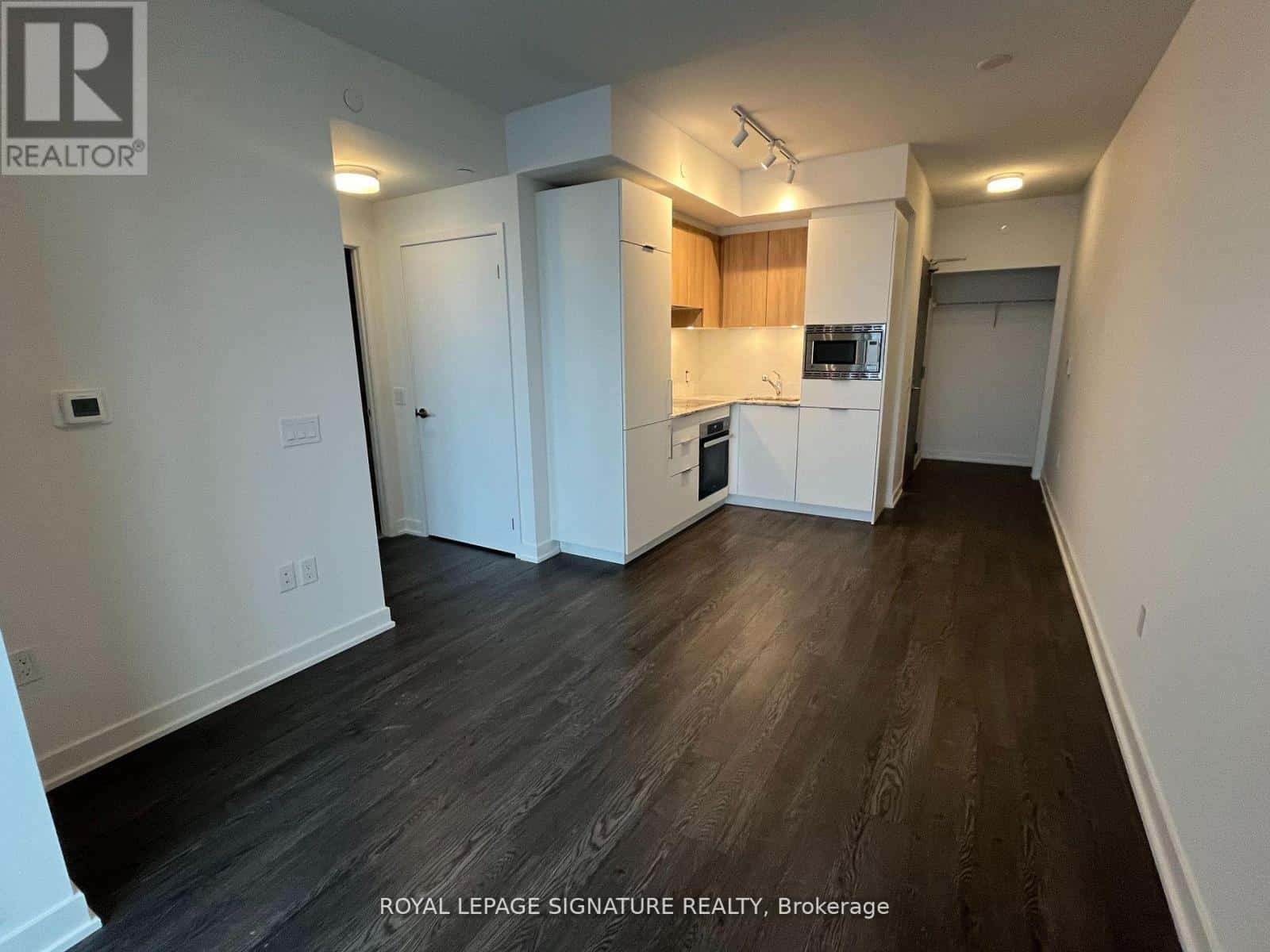 Toronto (Banbury-Don Mills) — Toronto (Banbury-Don Mills) - Photo 2 of 24