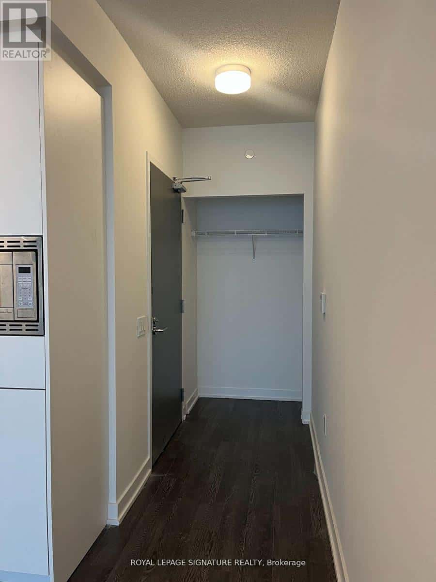 Toronto (Banbury-Don Mills) — Toronto (Banbury-Don Mills) - Photo 3 of 24