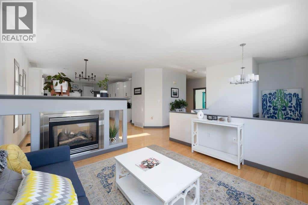 275 Woodward Lane — Fort McMurray, Alberta - Photo 5 of 50