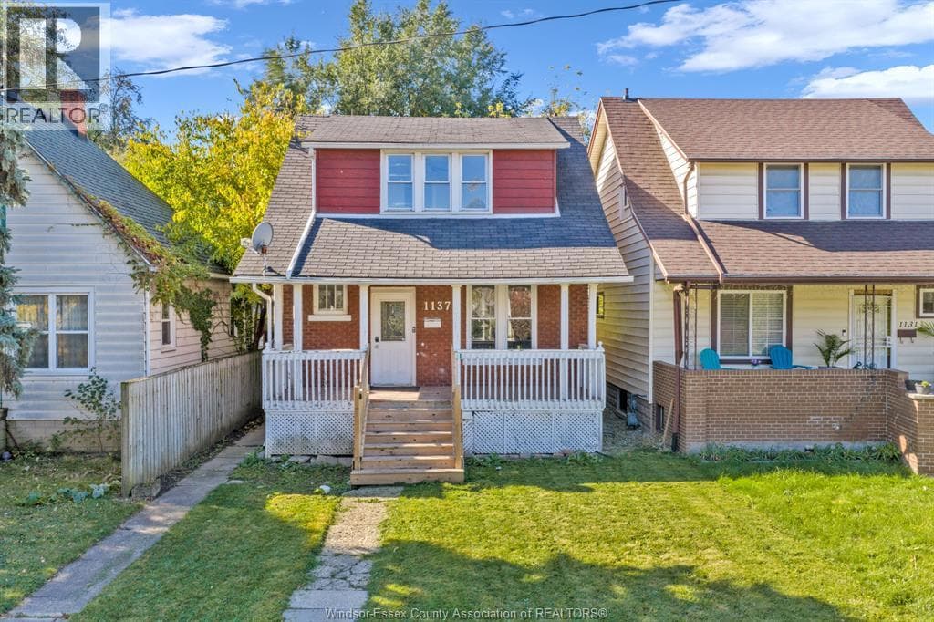 1137 BRUCE AVENUE — Windsor, Ontario - Main photo