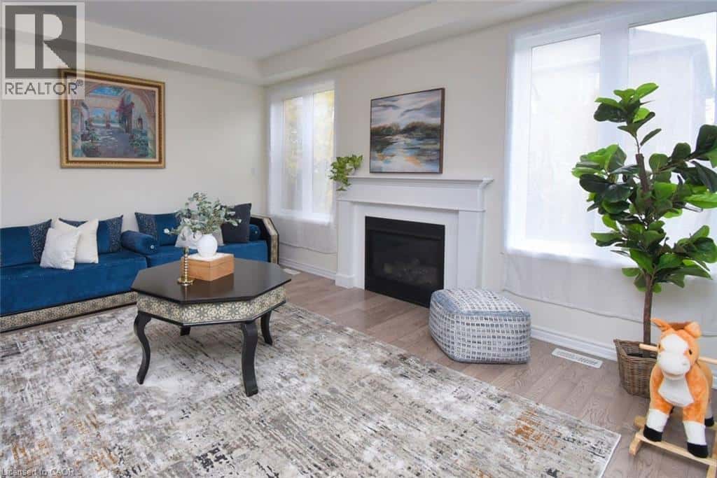 56 FOREST RIDGE Drive — Waterdown, Ontario - Photo 4 of 70