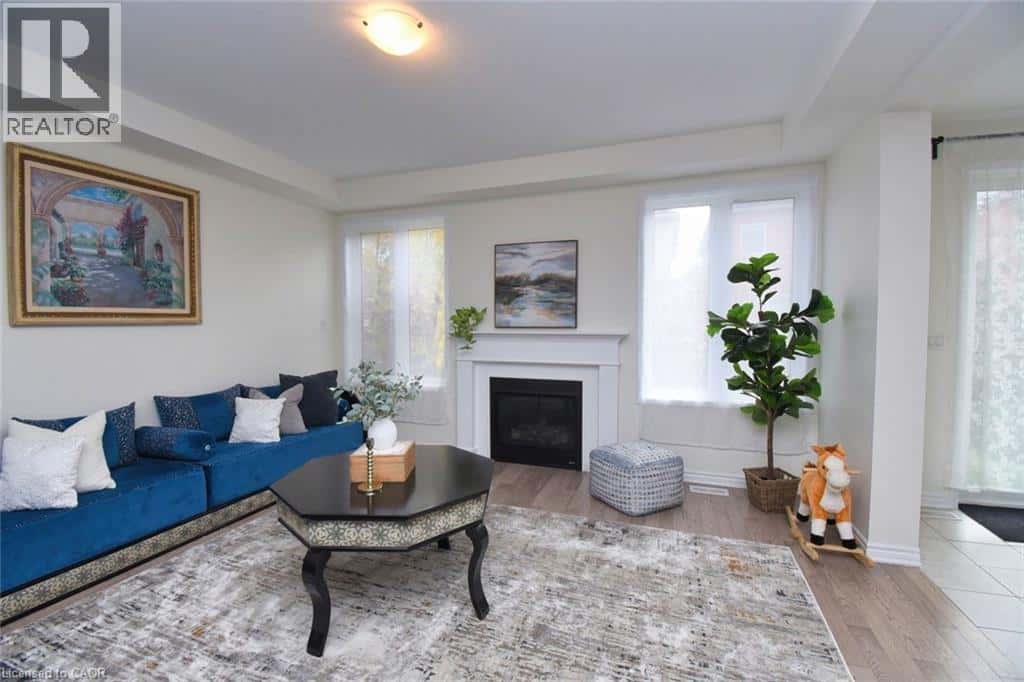 56 FOREST RIDGE Drive — Waterdown, Ontario - Photo 5 of 70