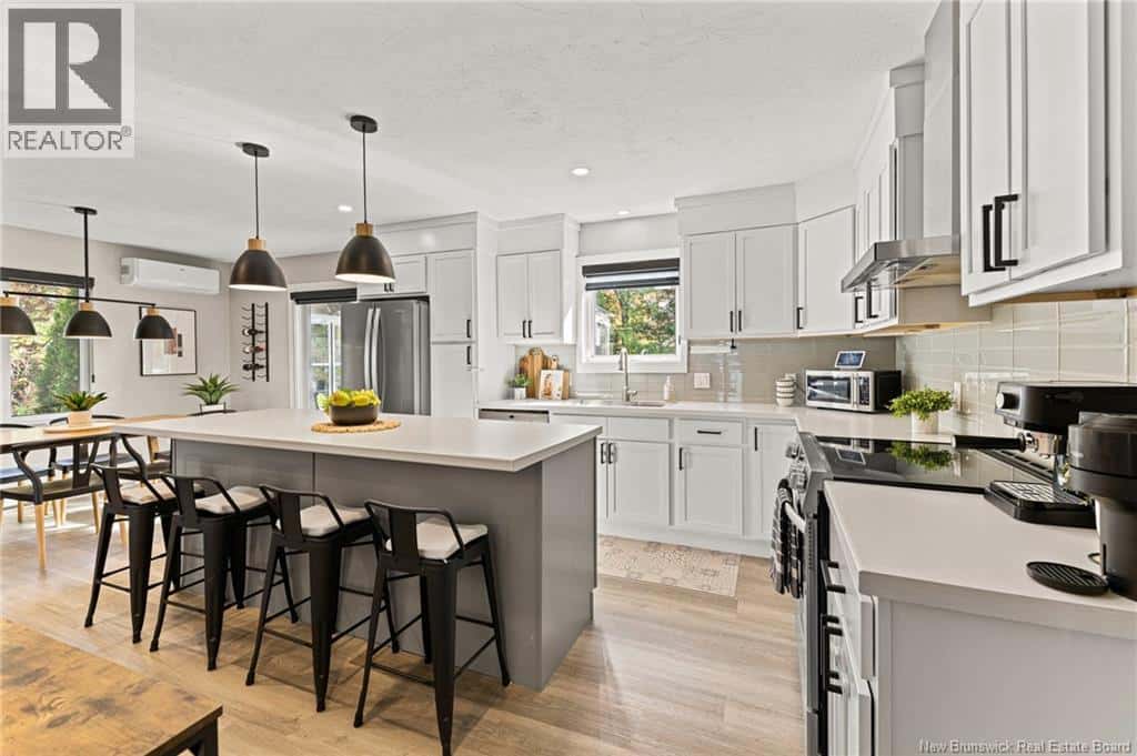 628 Clarence Cormier Street — Dieppe, New Brunswick - Photo 4 of 42