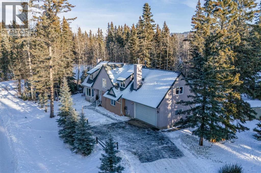 10 Wolf Drive — Rural Rocky View County, Alberta - Main photo