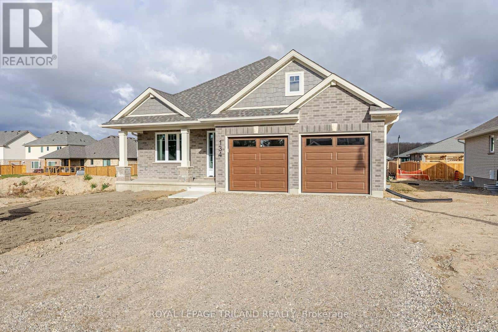 134 STYLES DRIVE — St. Thomas, Ontario - Photo 3 of 43