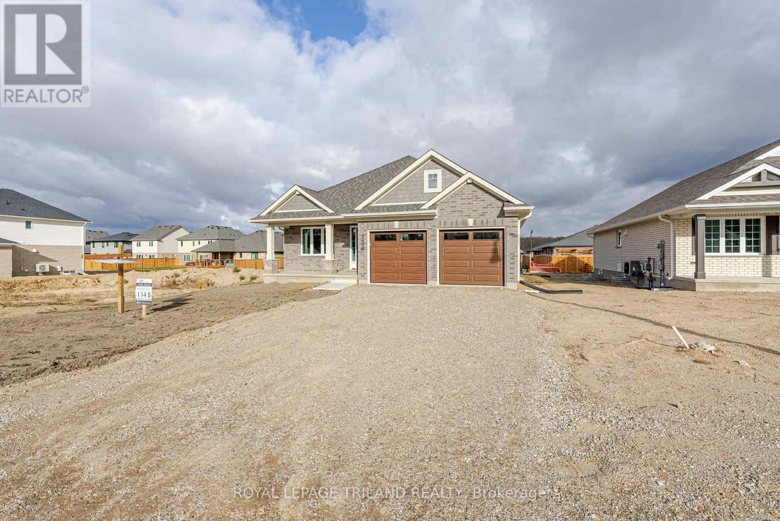 134 STYLES DRIVE — St. Thomas, Ontario - Photo 4 of 43