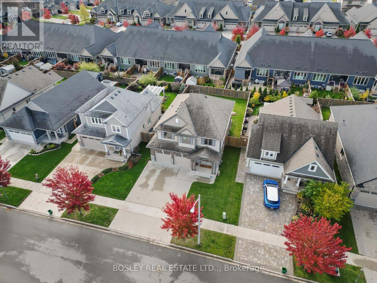 35 MCFARLAND STREET — Thorold (Hurricane/Merrittville), Ontario - Photo 3 of 41