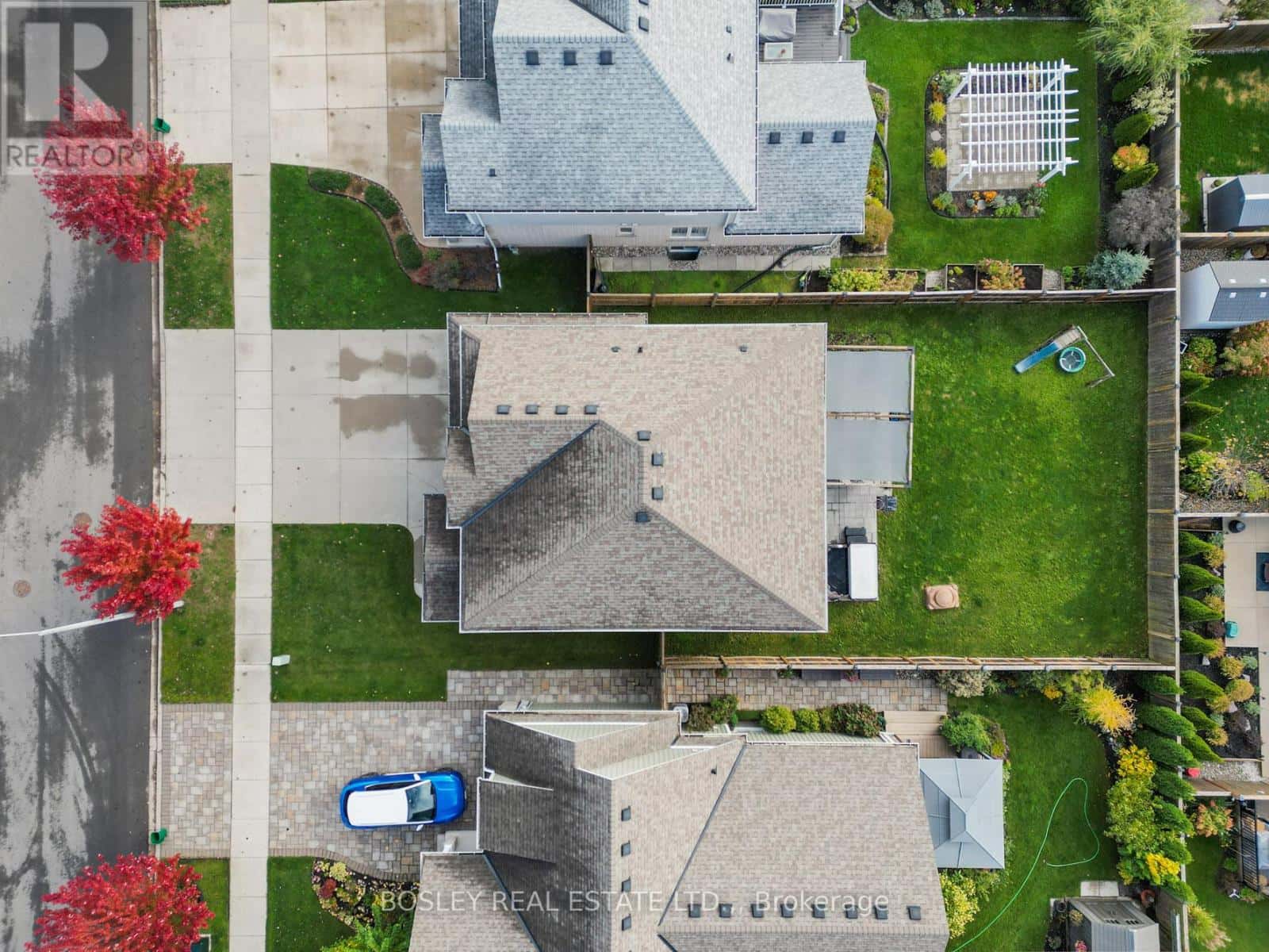 35 MCFARLAND STREET — Thorold (Hurricane/Merrittville), Ontario - Photo 4 of 41