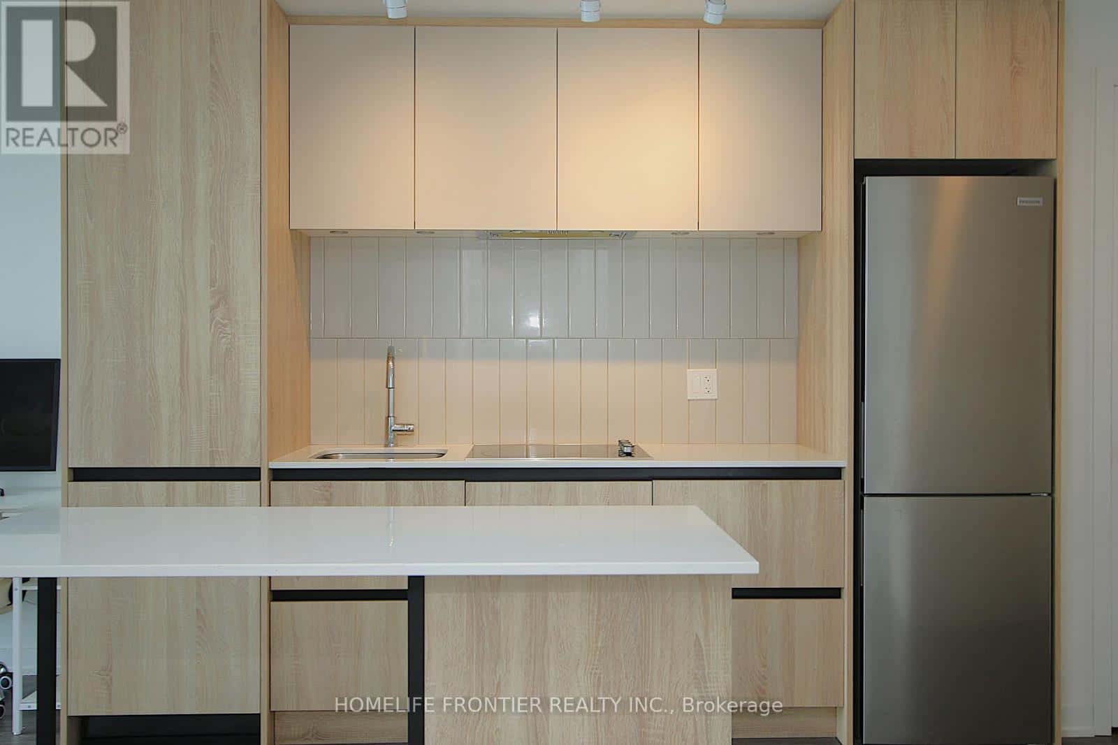 2310 - 7950 BATHURST STREET — Vaughan (Beverley Glen), Ontario - Photo 5 of 18