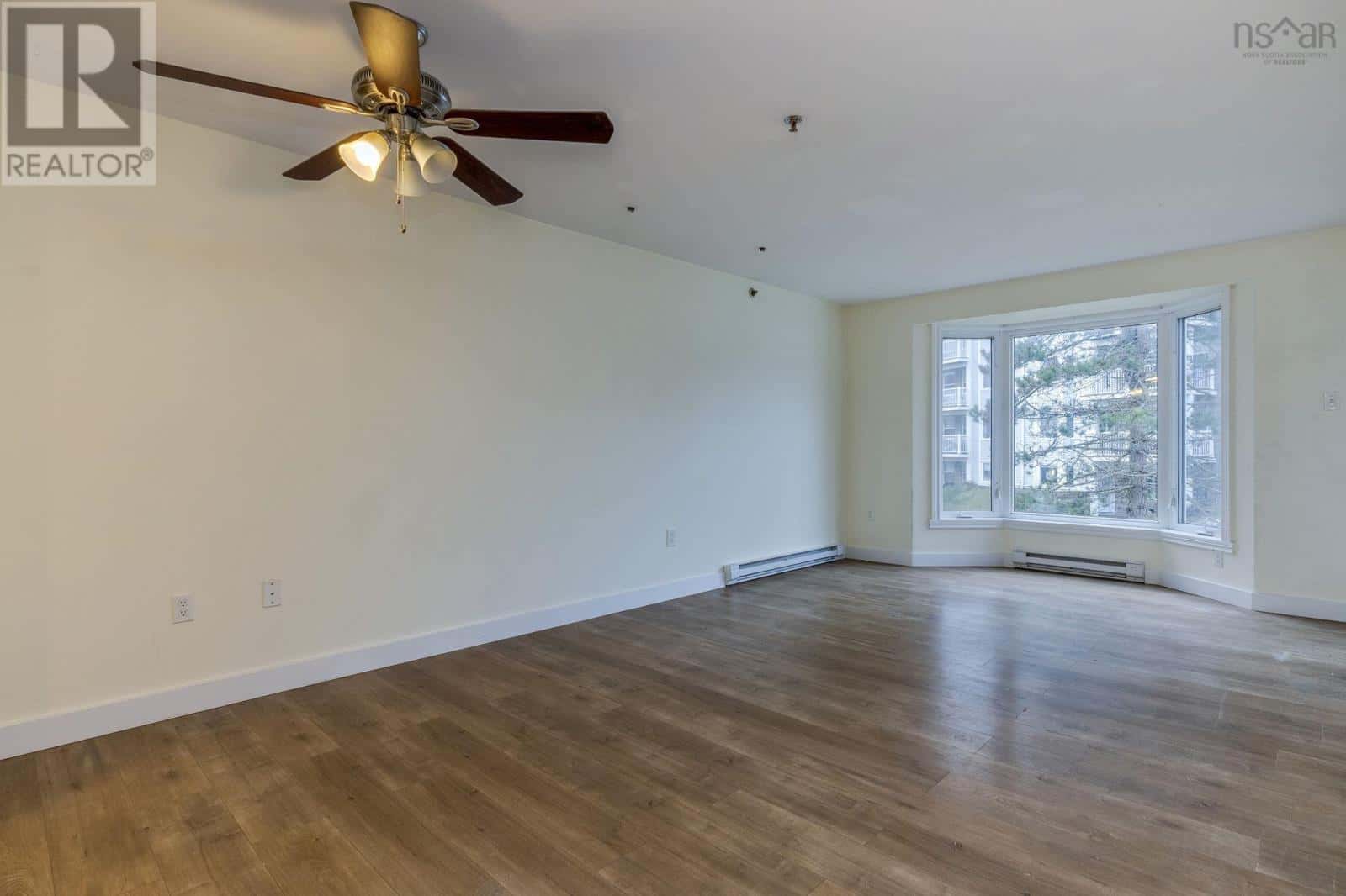 209 87 Kearney Lake Drive — Halifax, Nova Scotia - Photo 5 of 36