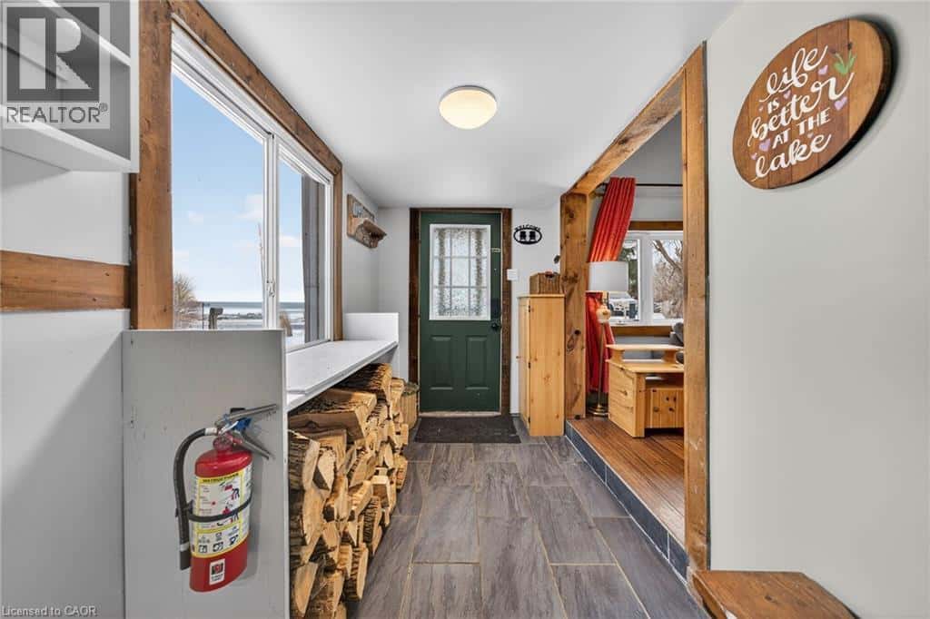 Selkirk — Selkirk - Photo 5 of 46