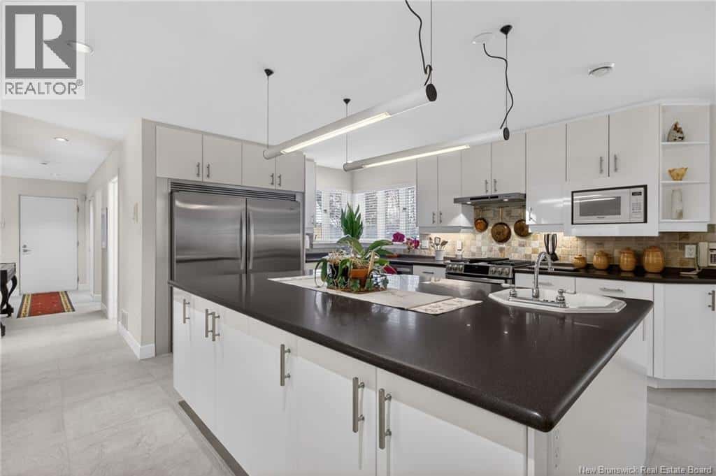 353 Lavoie Street — Dieppe, New Brunswick - Photo 3 of 49