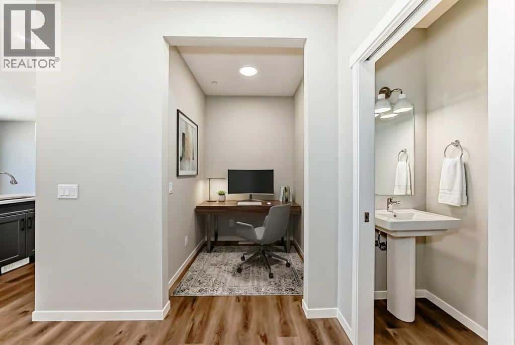 148 Hotchkiss Common SE — Calgary, Alberta - Photo 5 of 45