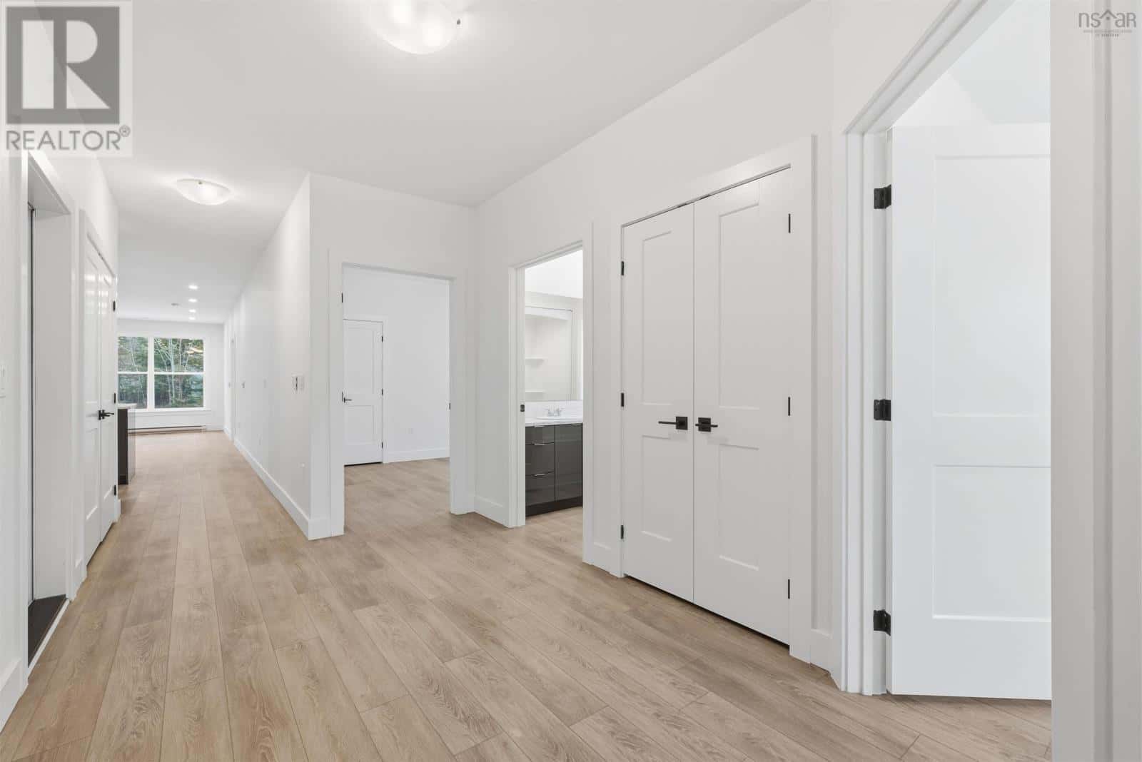 75 Tyler Street — Enfield, Nova Scotia - Photo 3 of 32