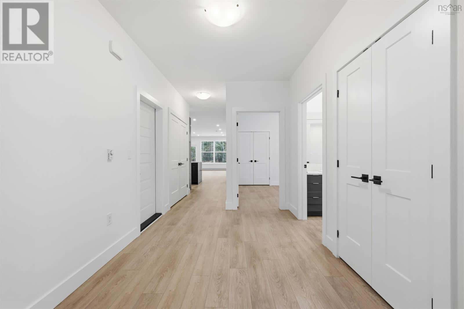 75 Tyler Street — Enfield, Nova Scotia - Photo 4 of 32