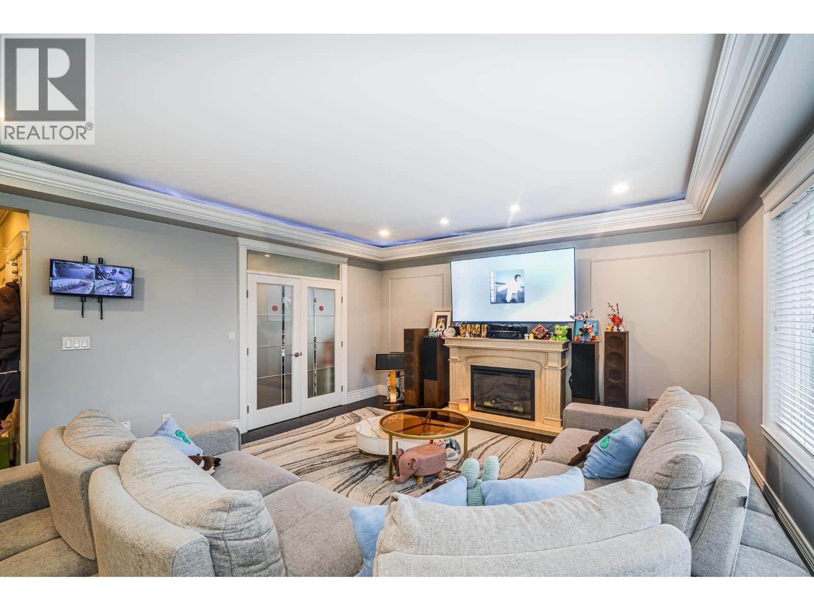 5007 HARDWICK STREET — Burnaby, British Columbia - Photo 3 of 30