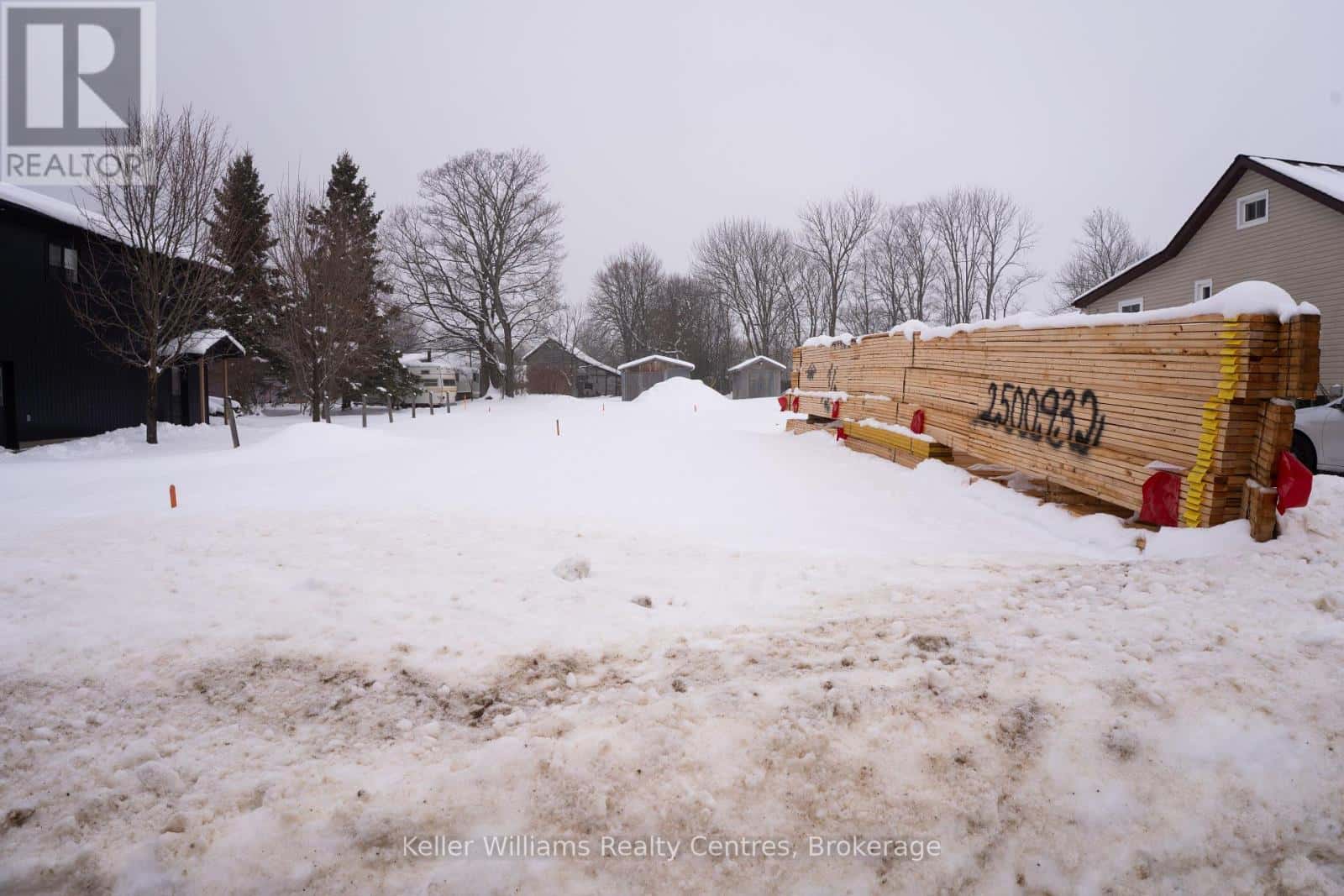 665 WATSON STREET — South Bruce Peninsula, Ontario - Photo 3 of 27