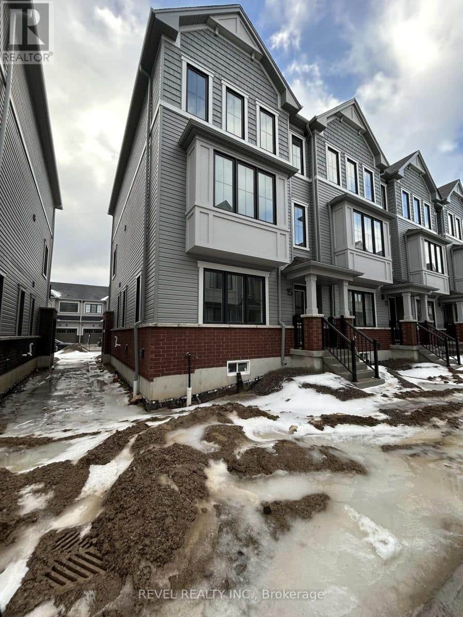 15 CLEVELAND COMMON - Photo 2 of 26, Cambridge, Ontario