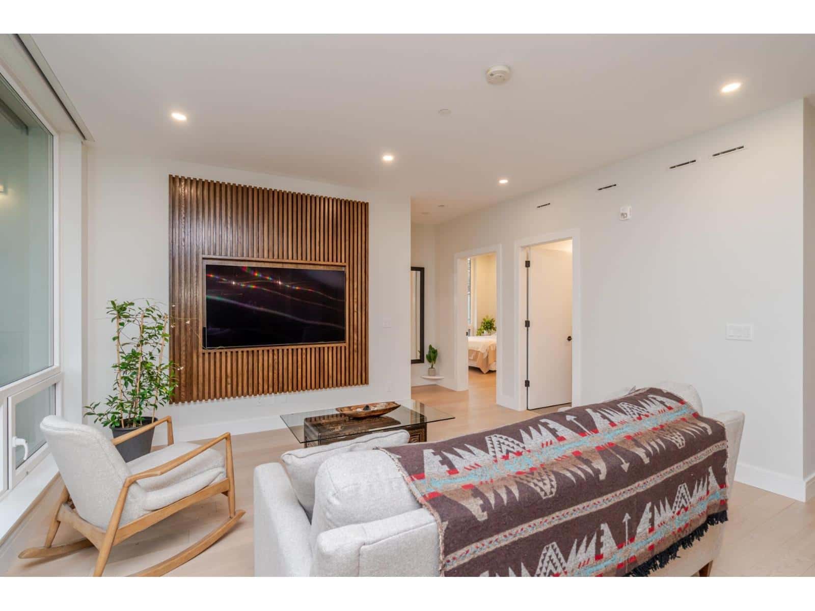 112 20416 PARK AVENUE — Langley, British Columbia - Photo 2 of 40