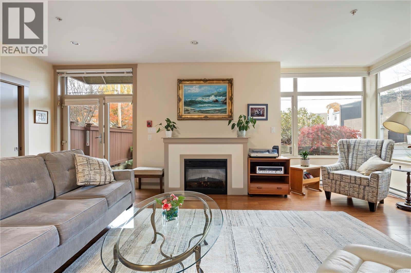 105 1035 Sutlej St — Victoria, British Columbia - Photo 2 of 31