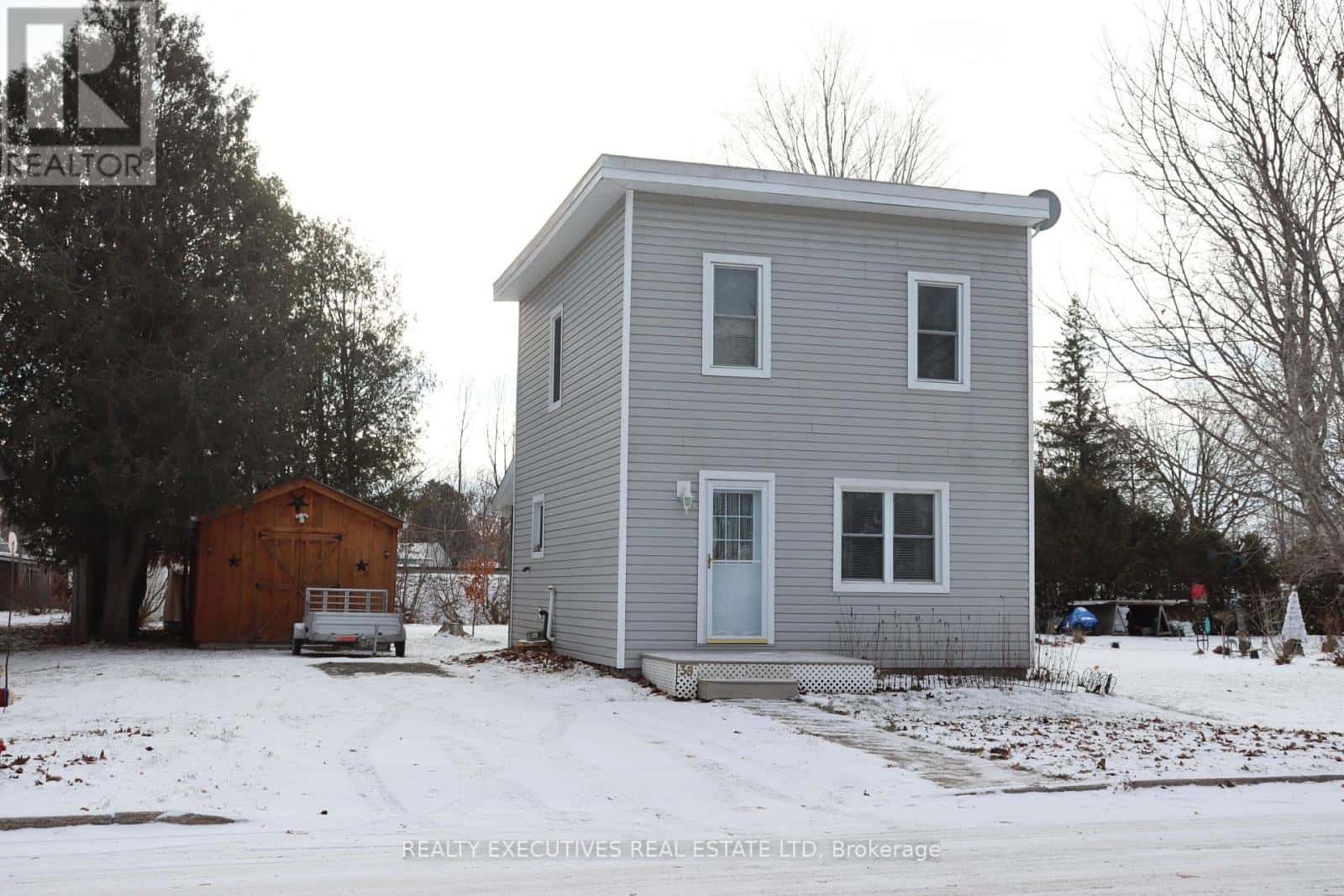 38 HUMMEL STREET — North Dundas, Ontario - Photo 2 of 43