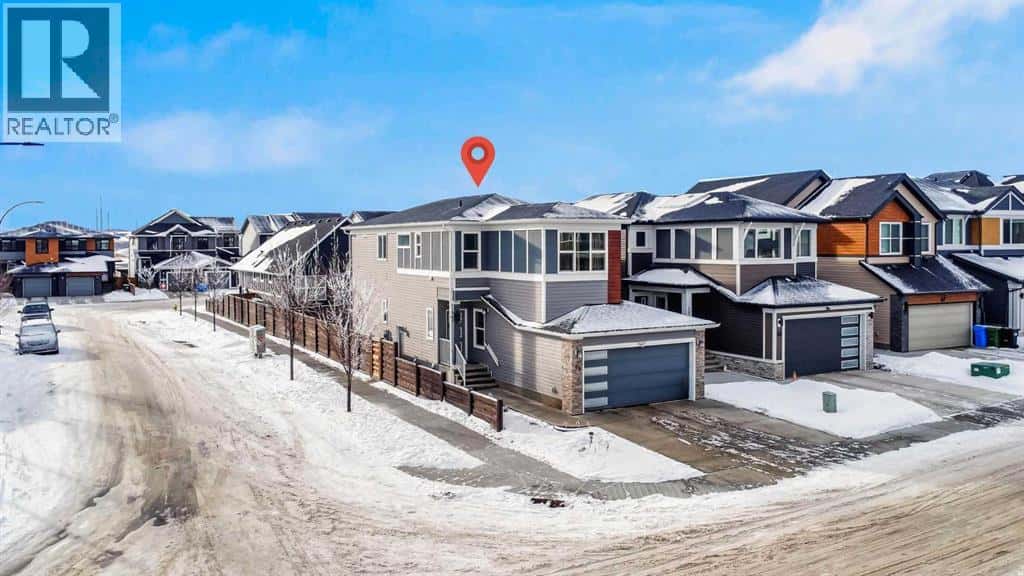 69 Seton Grove SE — Calgary, Alberta - Photo 4 of 42