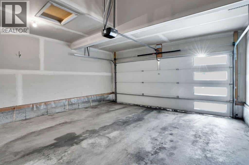 69 Seton Grove SE — Calgary, Alberta - Photo 5 of 42