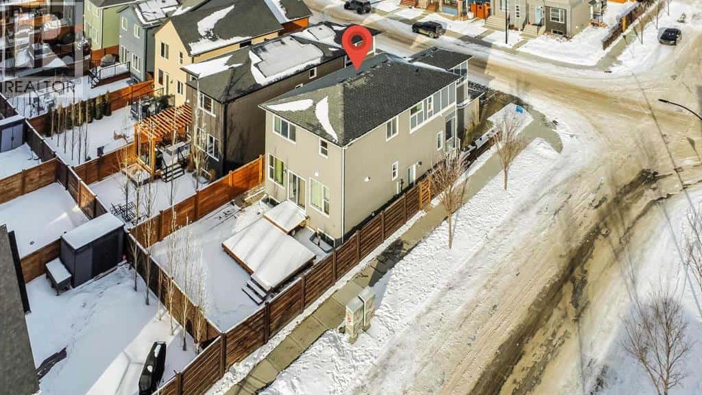 69 Seton Grove SE — Calgary, Alberta - Photo 3 of 42