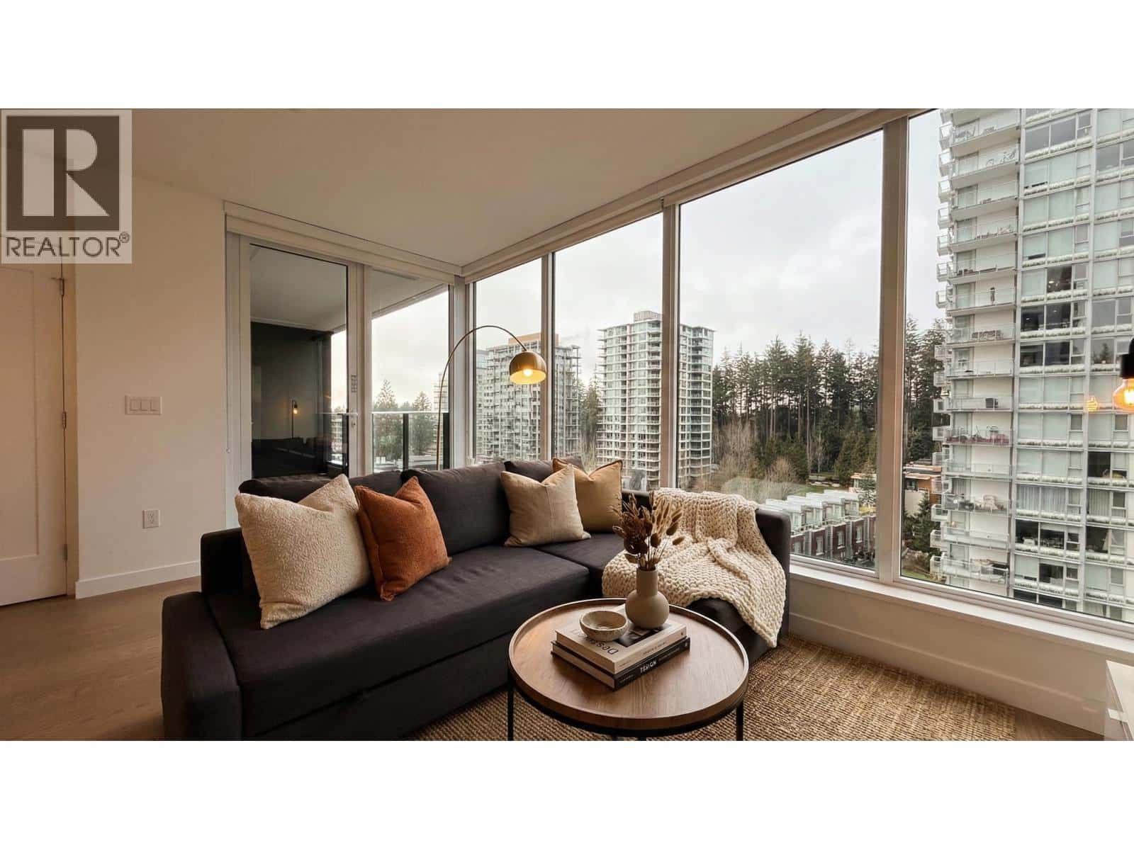 1004 5629 BIRNEY AVENUE — West Vancouver, British Columbia - Photo 2 of 11