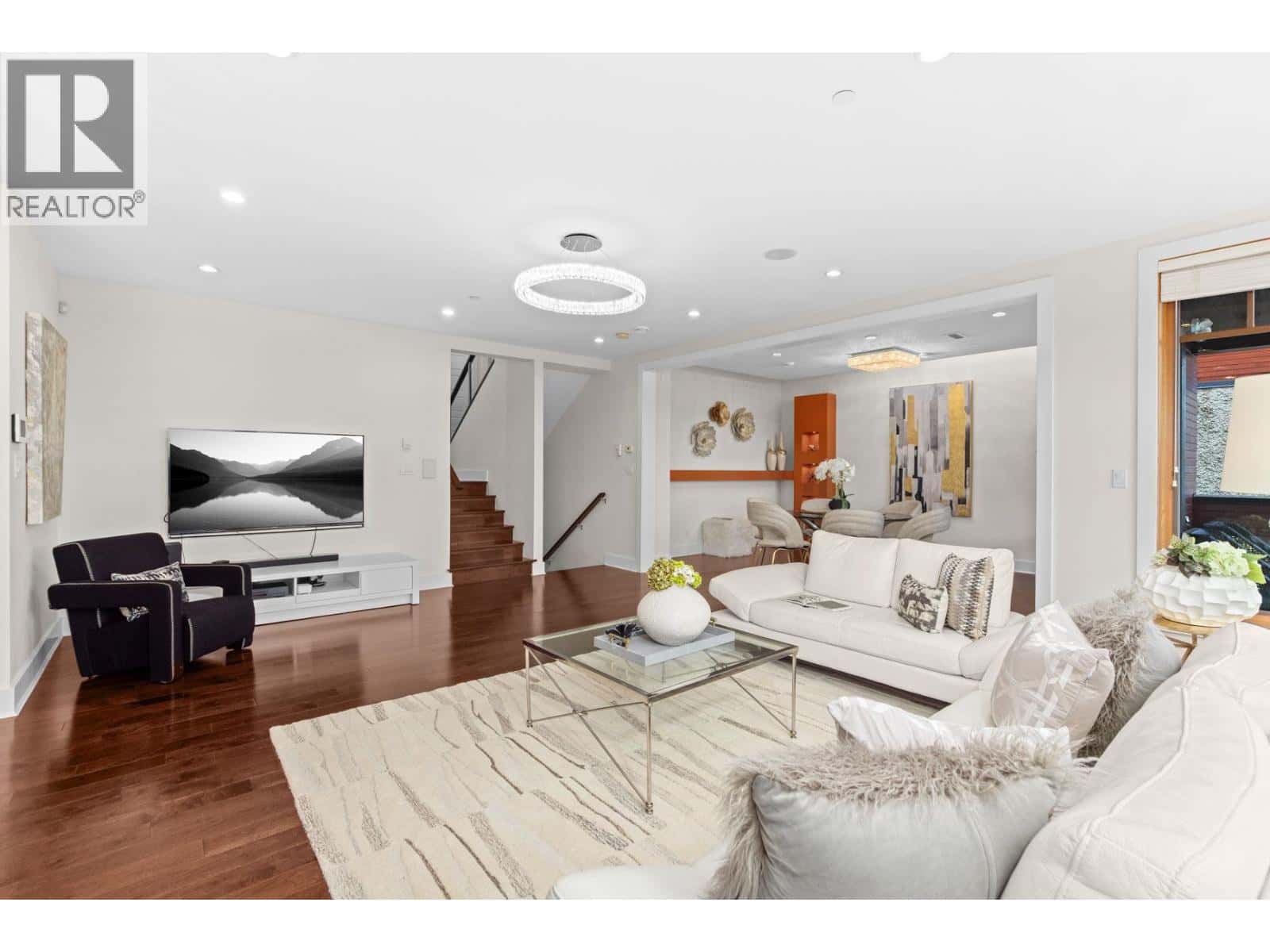 3936 QUESNEL DRIVE — Vancouver, British Columbia - Photo 3 of 40