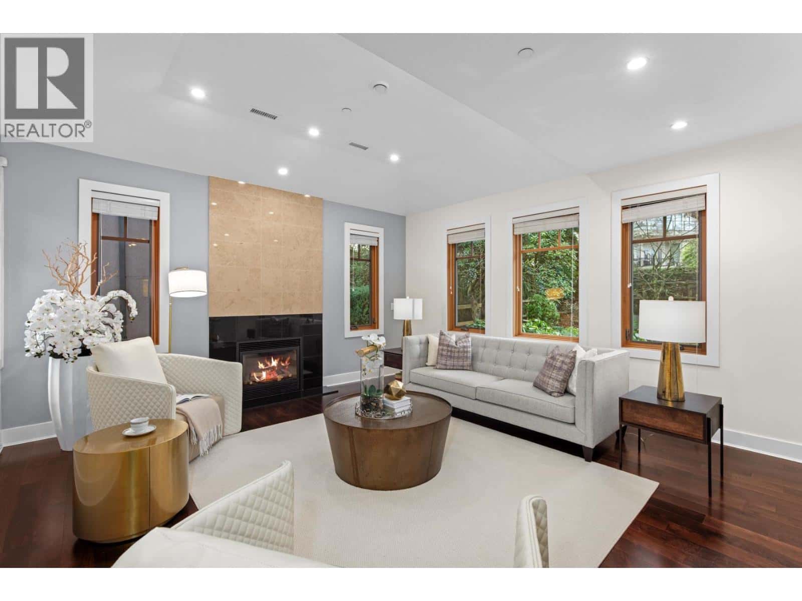 3936 QUESNEL DRIVE — Vancouver, British Columbia - Photo 2 of 40