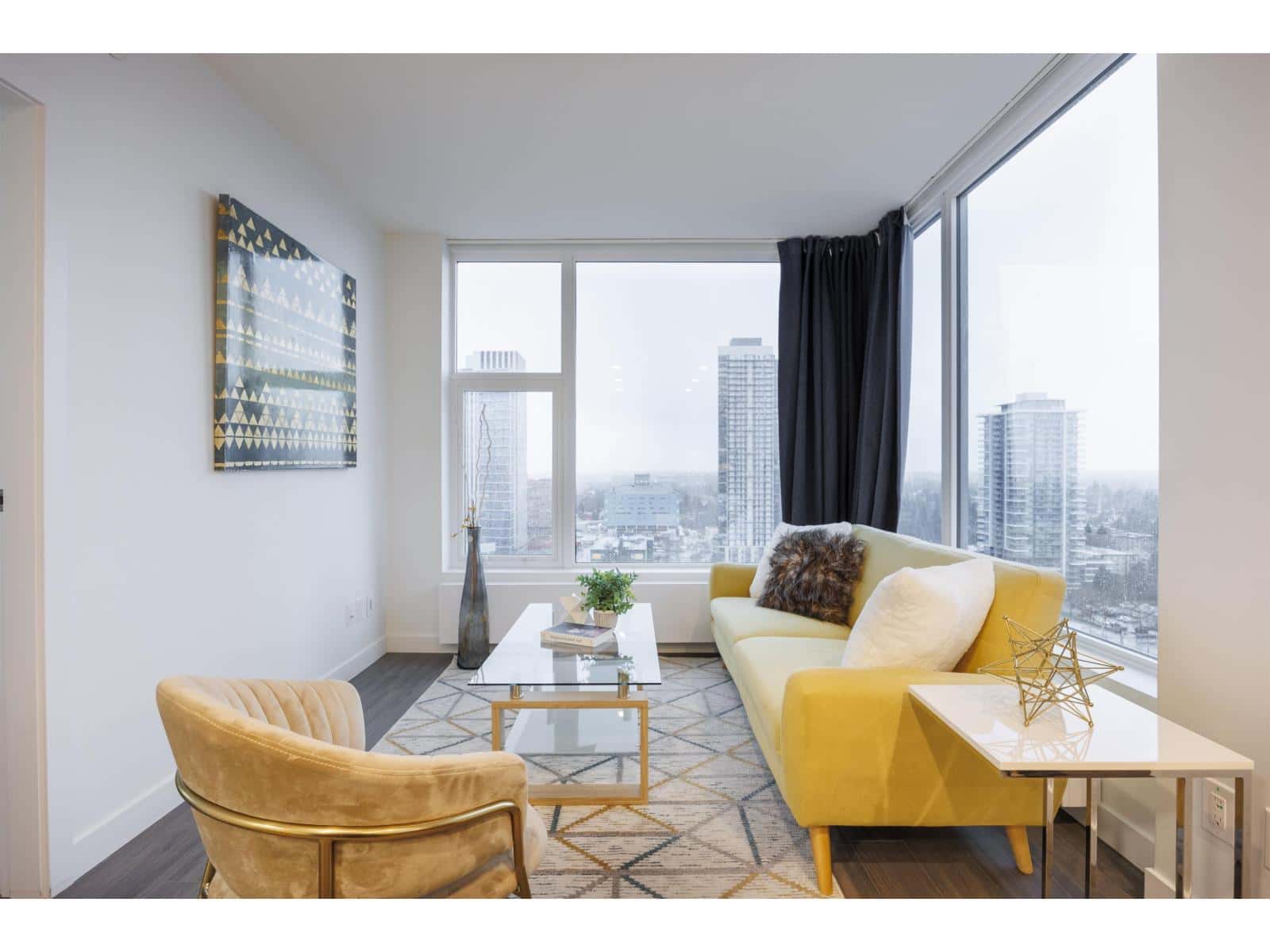 1603 13655 FRASER HIGHWAY — Surrey, British Columbia - Photo 5 of 27