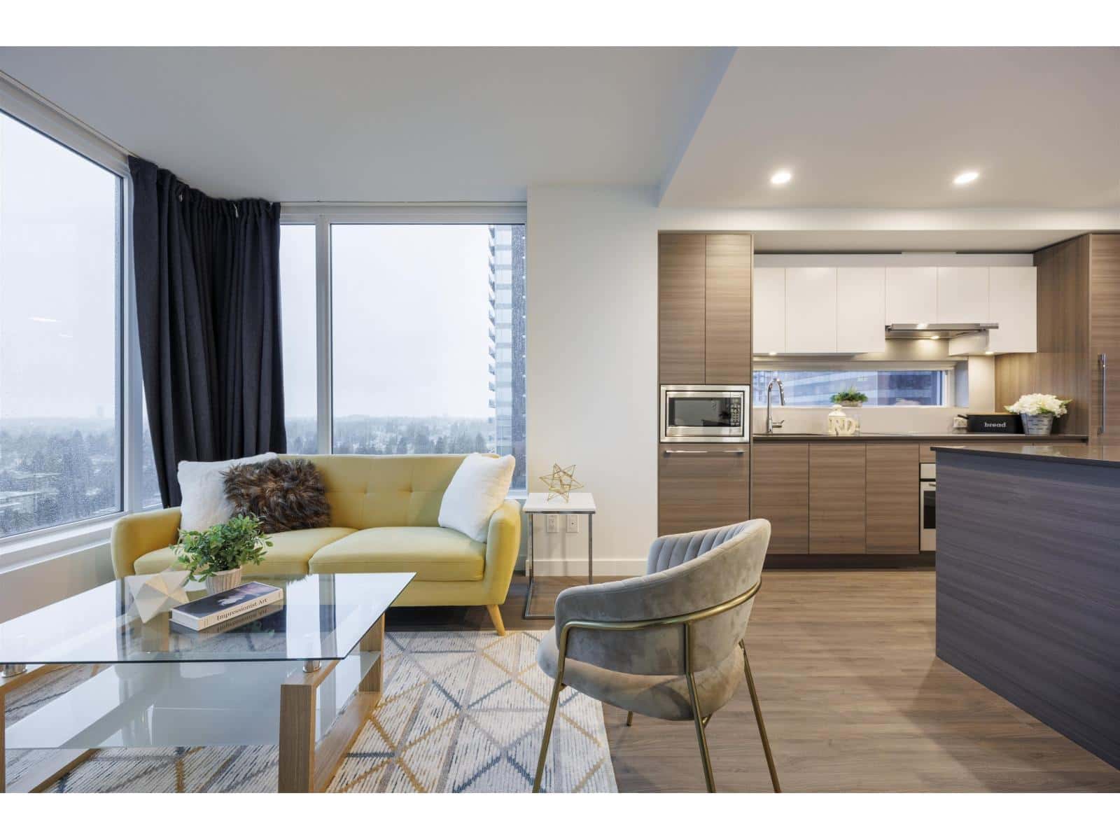 1603 13655 FRASER HIGHWAY — Surrey, British Columbia - Photo 4 of 27