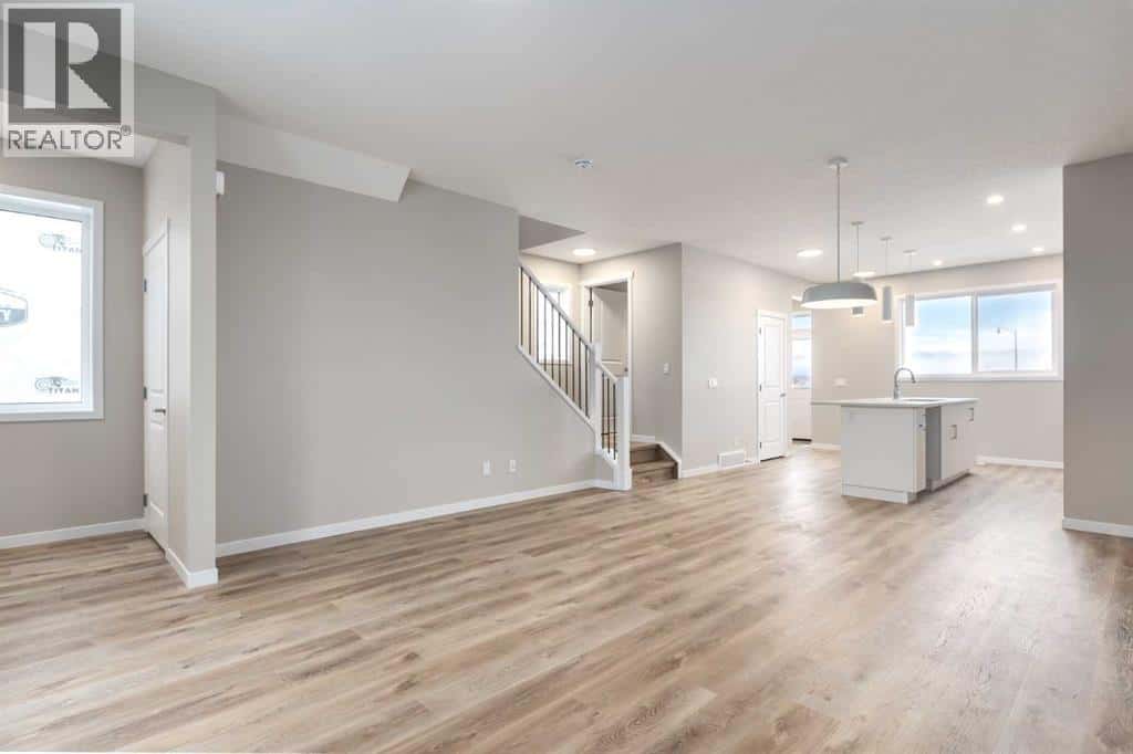 High River — High River - Photo 4 of 37