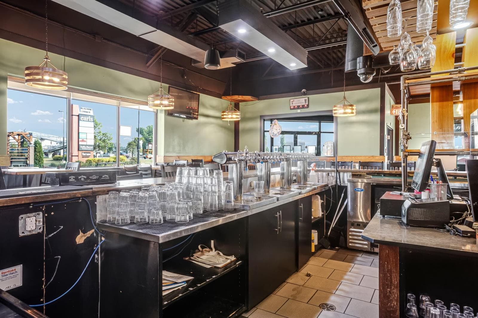 388 St.Albert Trail — St. Albert - Main photo