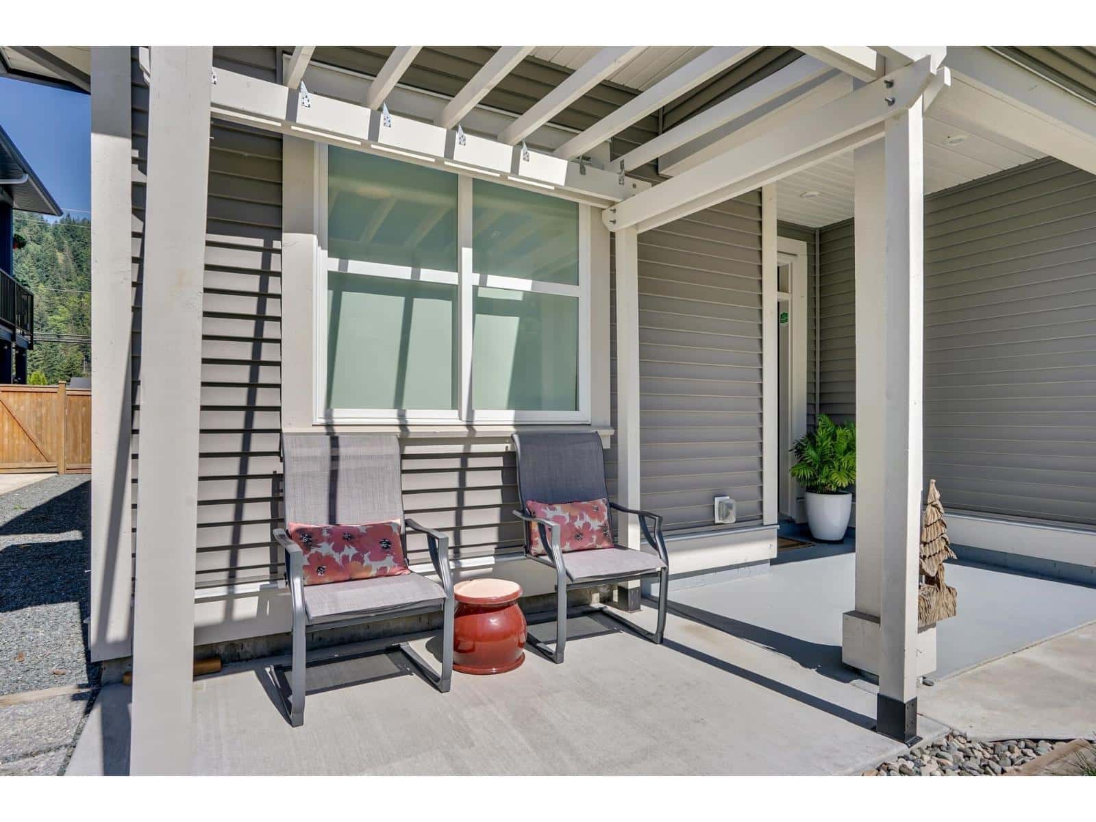 65517 SKYLARK LANE, Hope — Hope, British Columbia - Photo 5 of 40