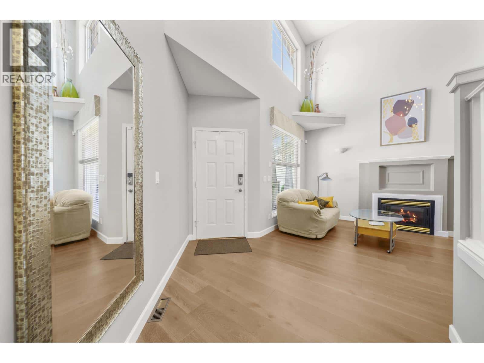 1220 YANGTZE PLACE — Port Coquitlam, British Columbia - Photo 2 of 39