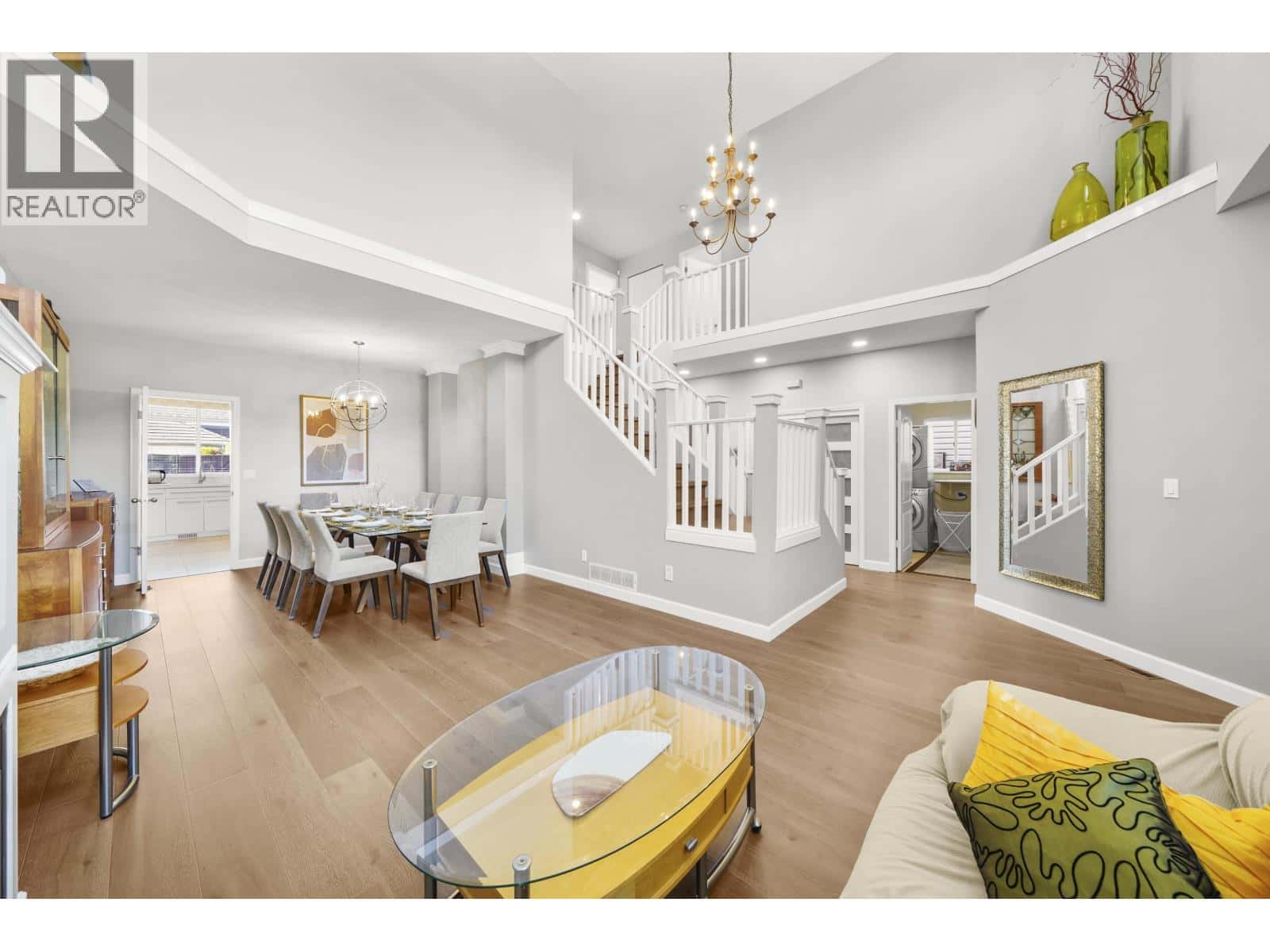 1220 YANGTZE PLACE — Port Coquitlam, British Columbia - Photo 5 of 39