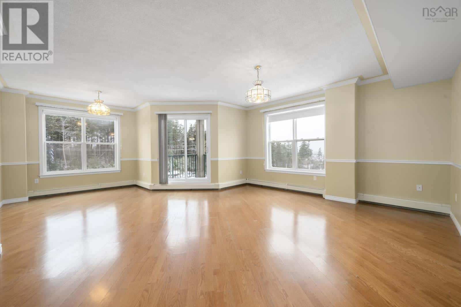 402 114 Regency Park Drive — Halifax, Nova Scotia - Photo 5 of 26