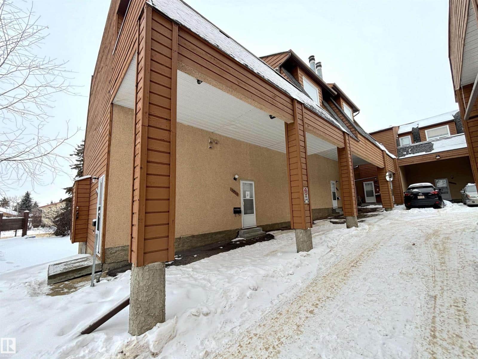 5955 40 AV NW - Photo 2 of 18, Edmonton, Alberta