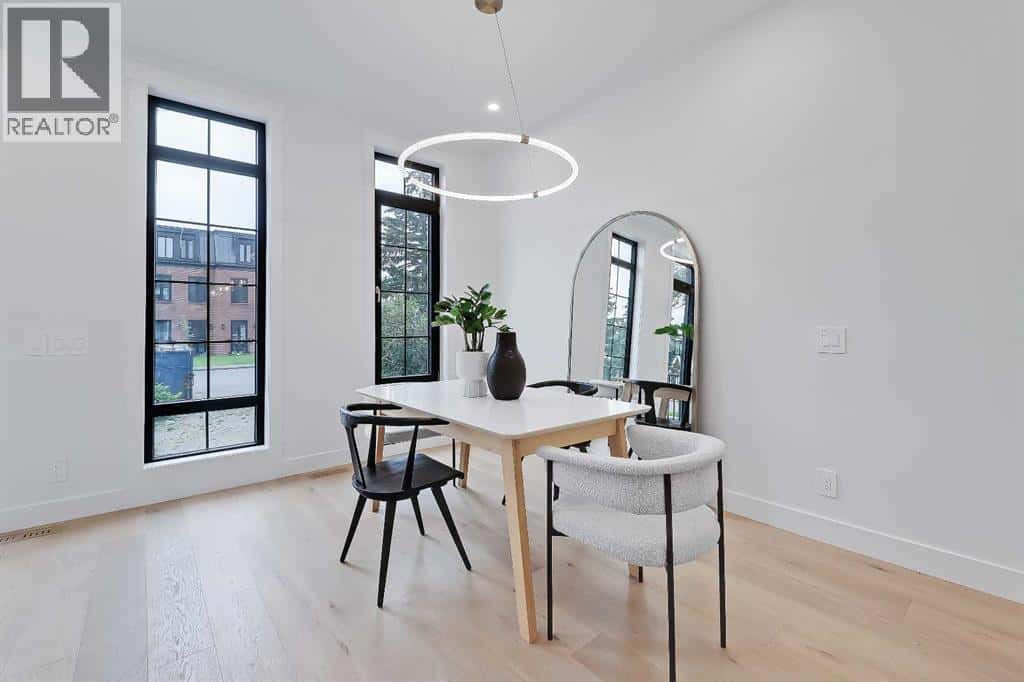 2720 5 Avenue NW — Calgary, Alberta - Photo 4 of 44