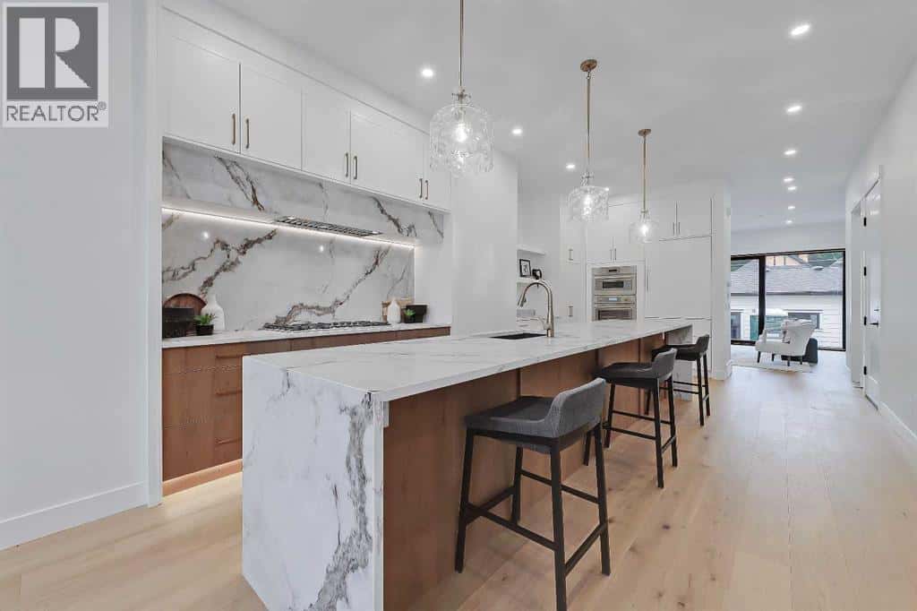 2720 5 Avenue NW — Calgary, Alberta - Photo 5 of 44