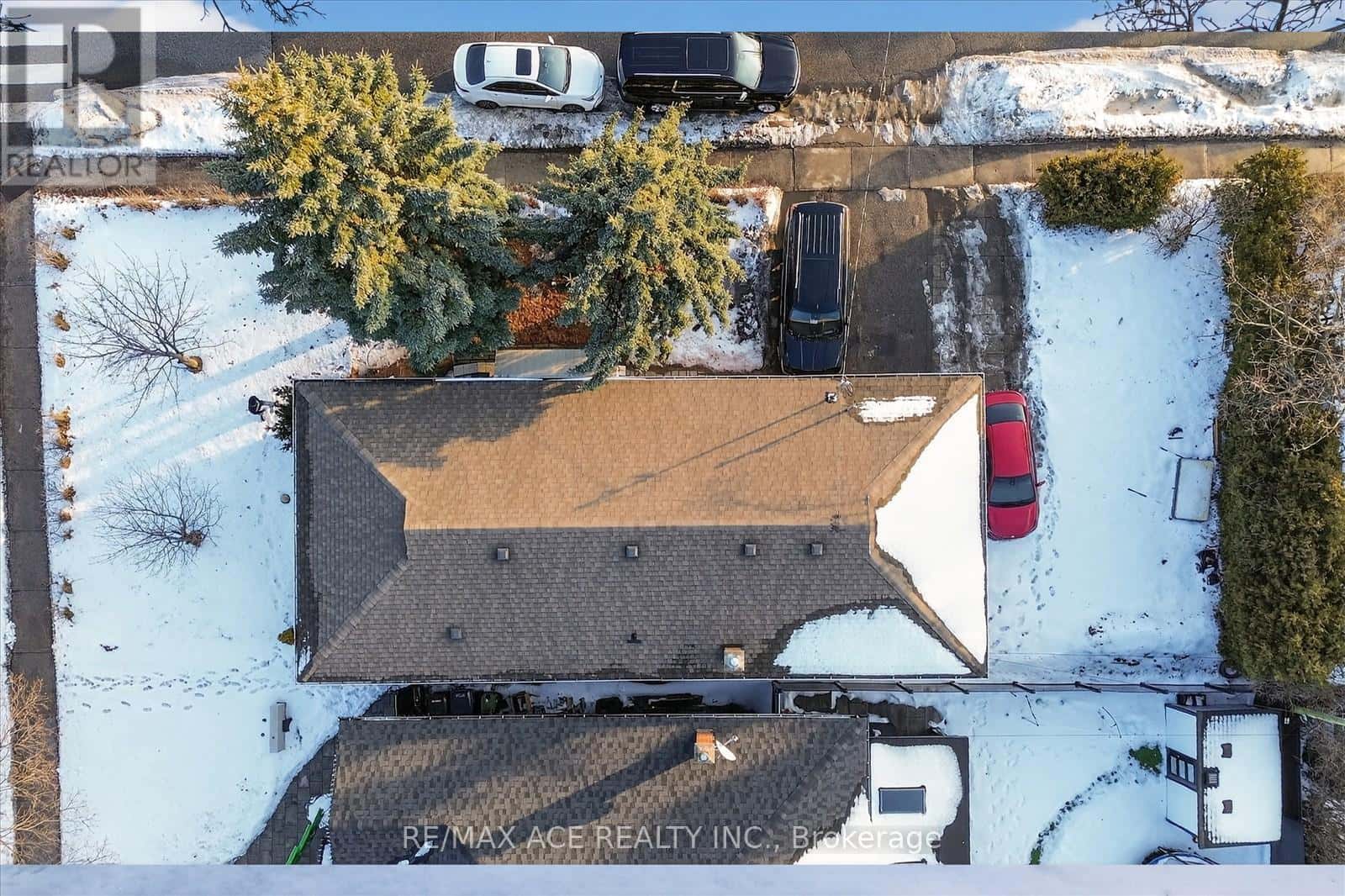 36 GALSWORTHY AVENUE — Toronto (Wexford-Maryvale), Ontario - Photo 3 of 38