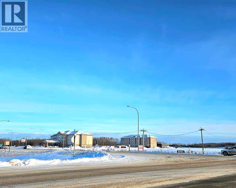 9512 83 Avenue — Lac La Biche - Photo 4 of 6