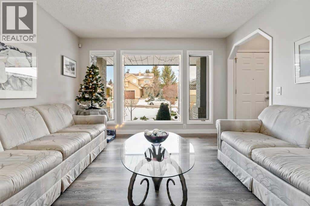 Calgary — Calgary - Photo 5 of 38