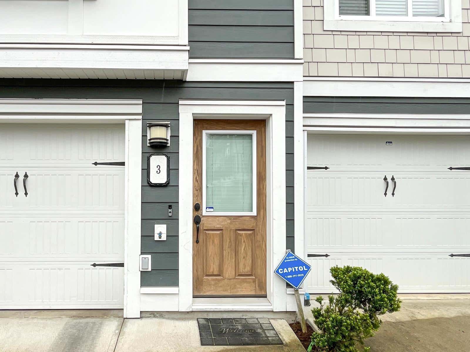 3 8433 164TH STREET — Surrey, British Columbia - Photo 3 of 32