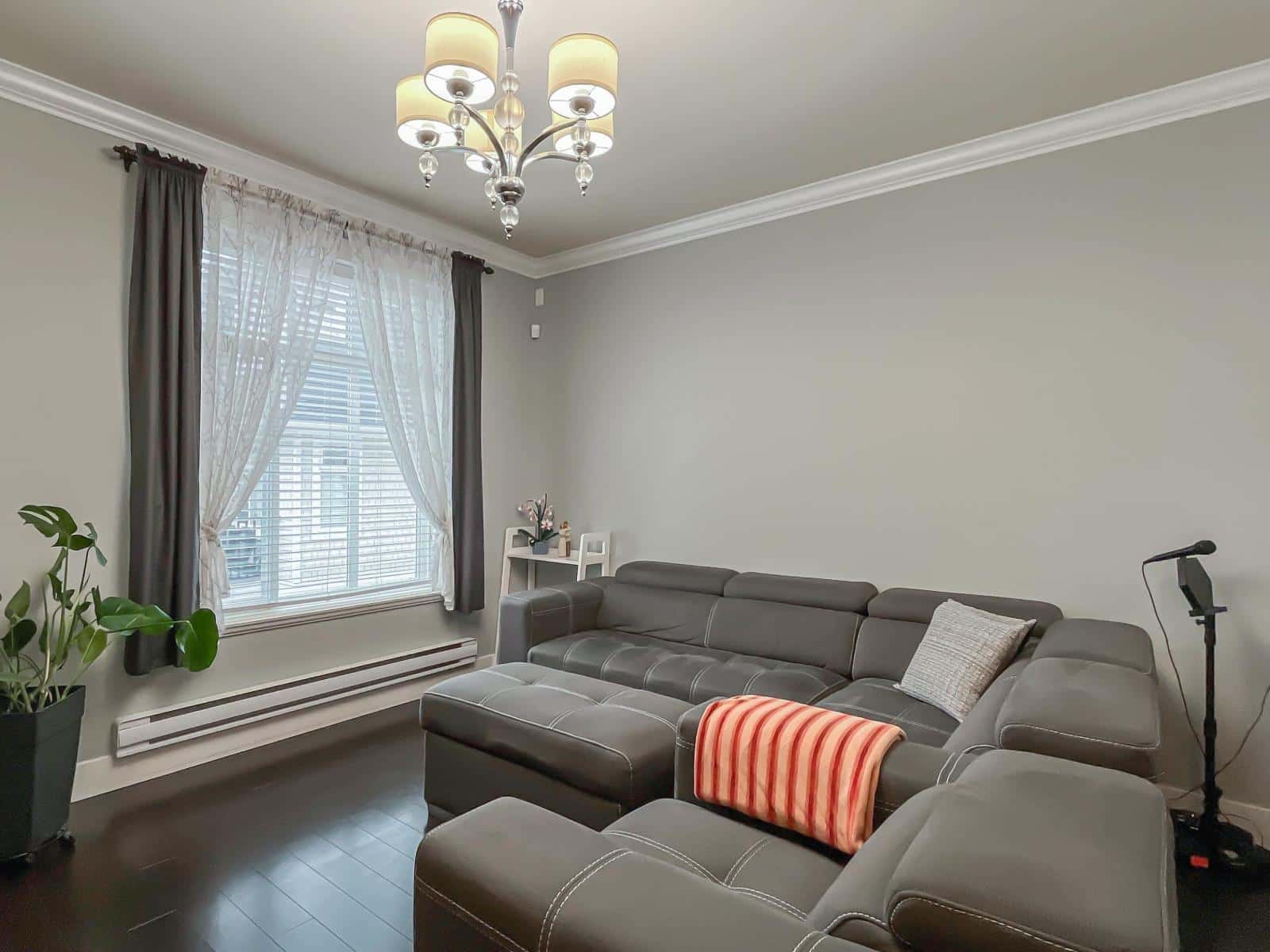 3 8433 164TH STREET — Surrey, British Columbia - Photo 4 of 32