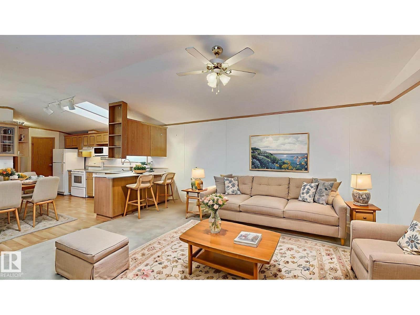 2925 Lakewood DR NW - Photo 3 of 41, Edmonton, Alberta